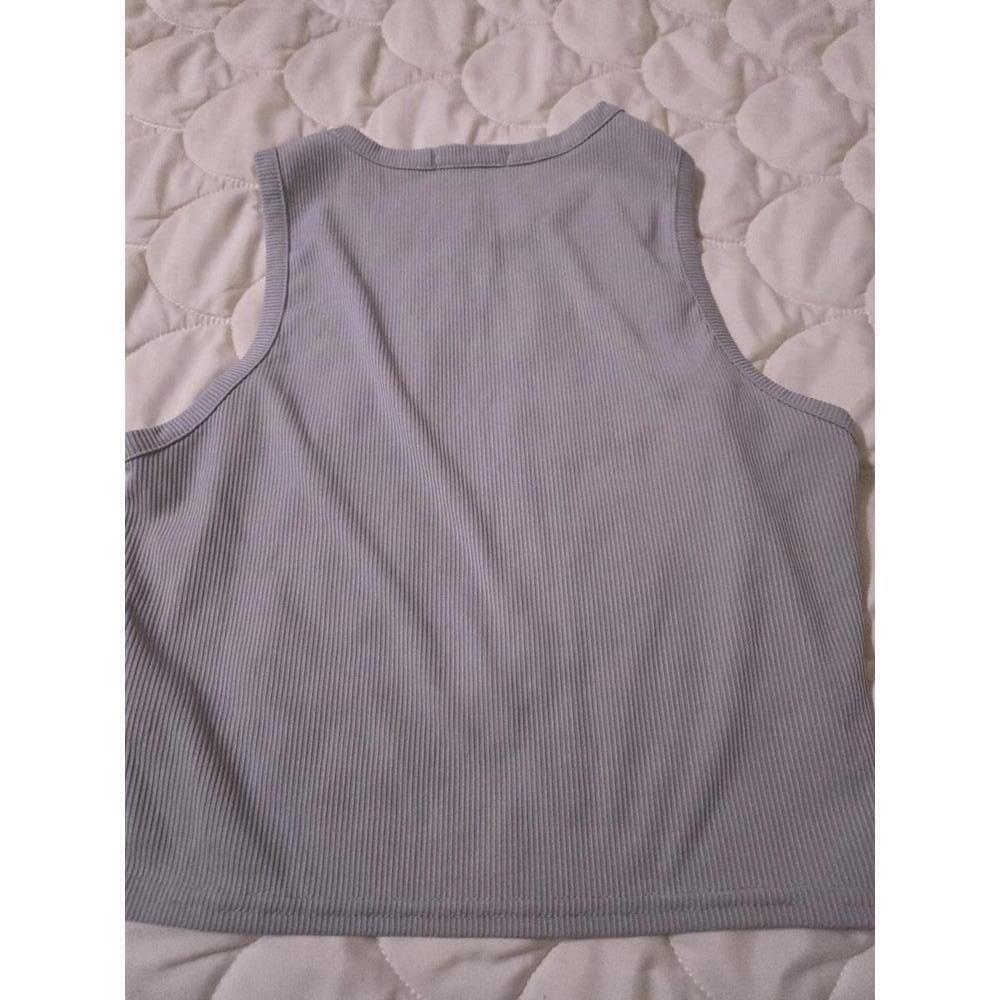PrettyLittleThing Grey Ribbed Crop - Picture 3 of 3